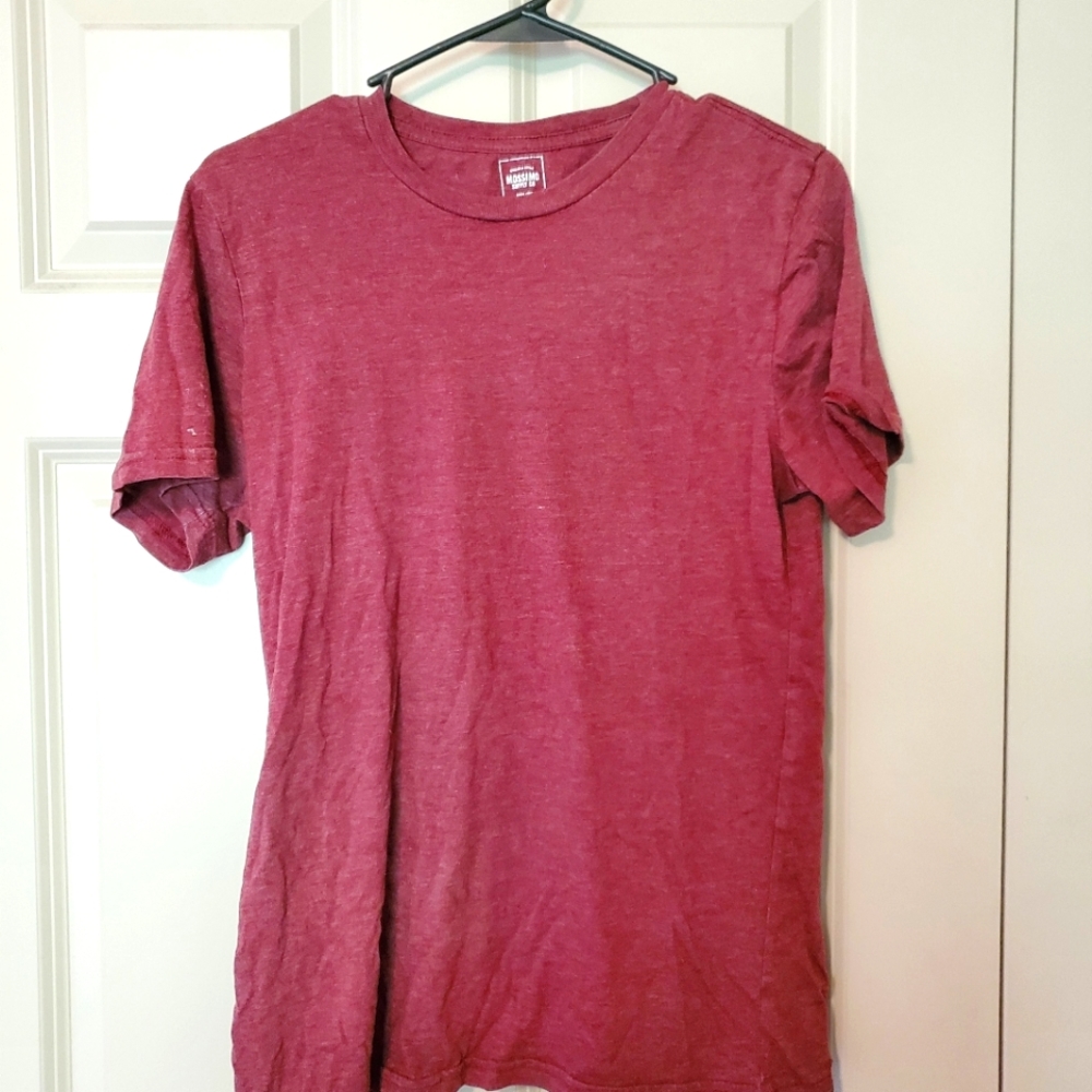 red t-shirt